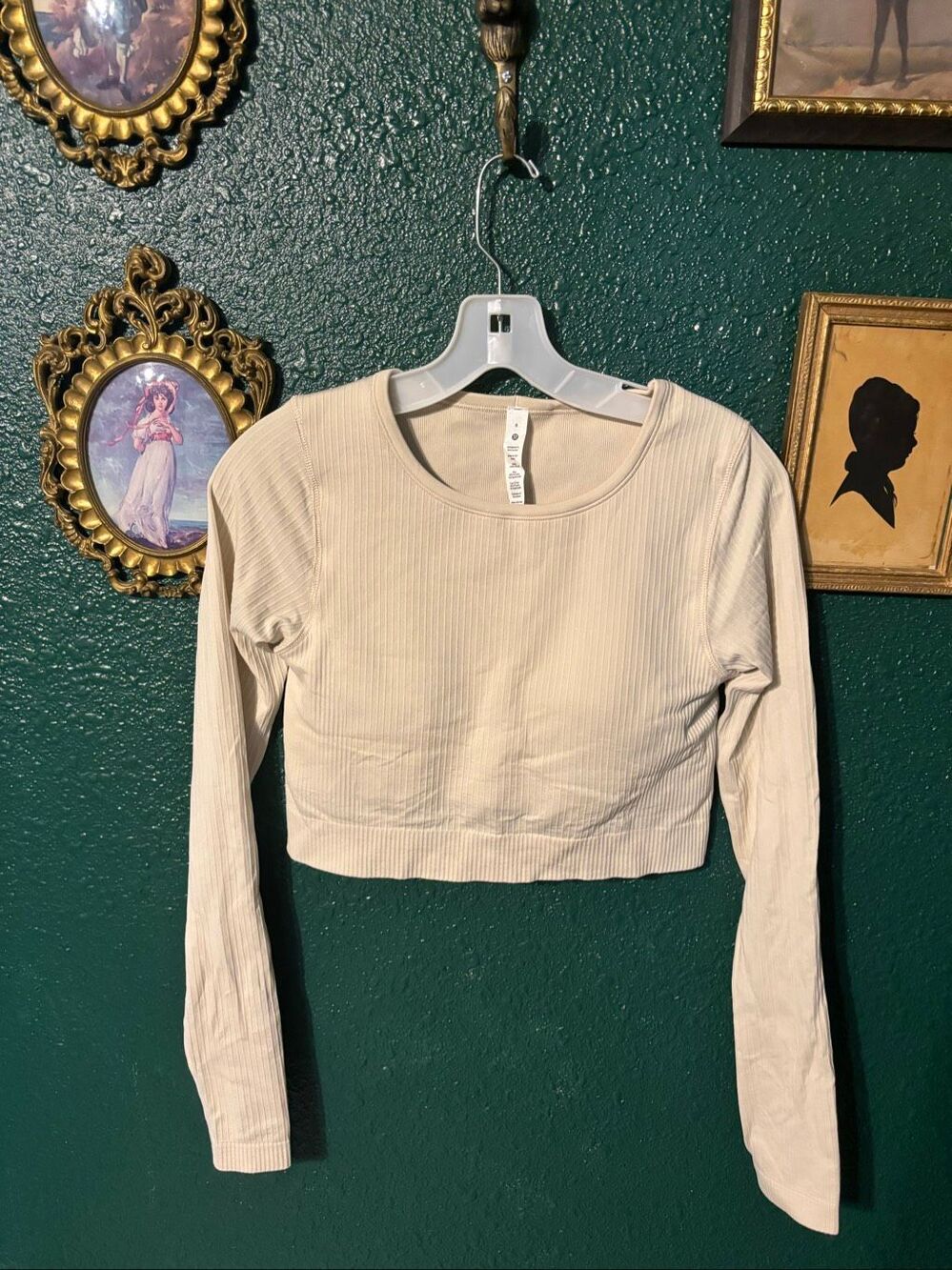 Lululemon Tan Ribbed Ebb To Street Cropped Long Sleeve Sz 8